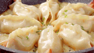 从饺子到面皮的进化论：锅贴简史