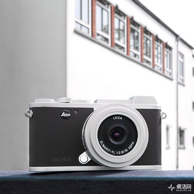 Leica-CL-100-Jahre-Bauhaus-limited-edition-camera-6