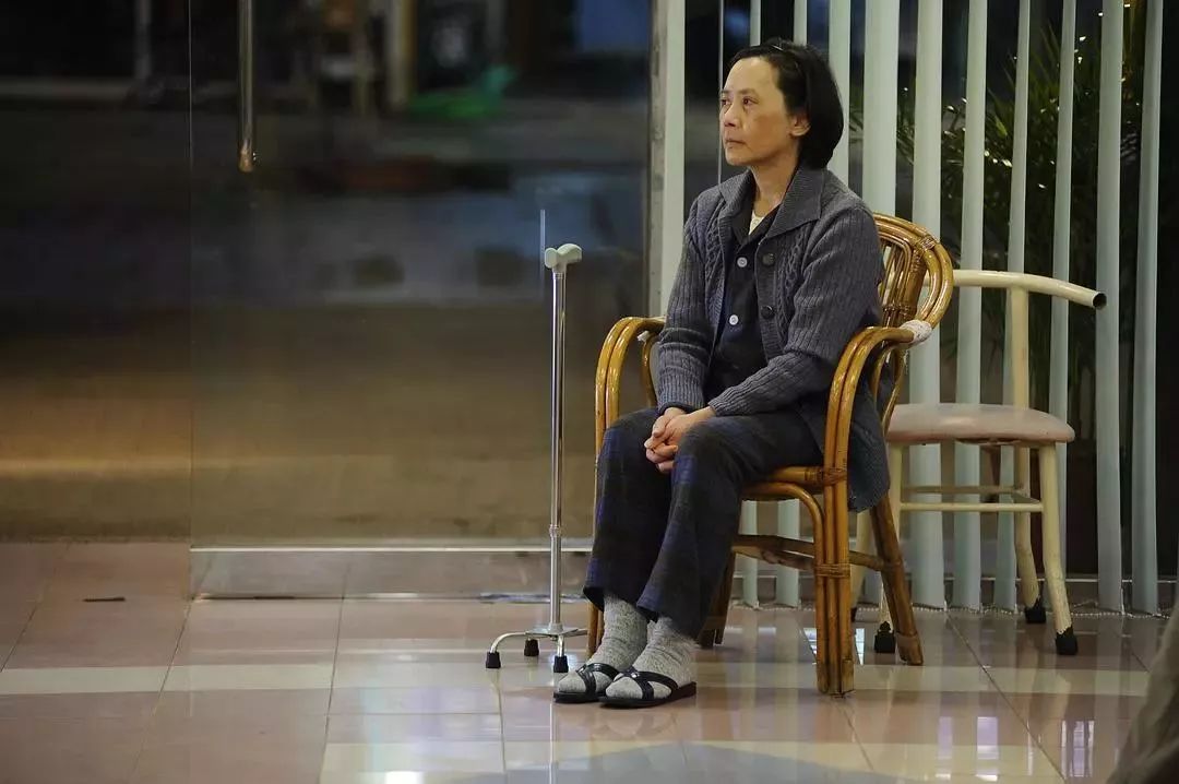 黄渤放弃4800万片酬去“养老”，戳中千万人的痛点……