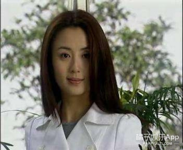 还记得《十八岁的天空》里美术老师魏琳吗？她现在好年轻啊