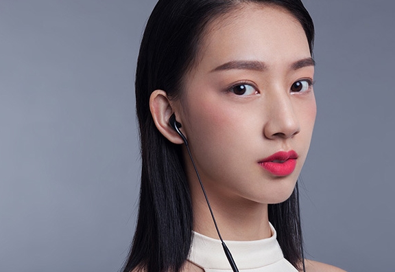 魅族发布EP2C耳机：一体流线型设计Type-C接口