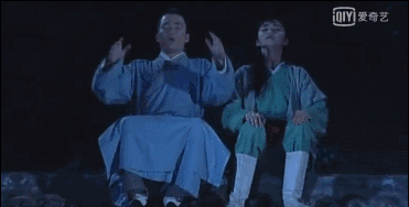 她的前男友是薛之谦？因误放前任歌曲被现任于小彤当街怒骂？