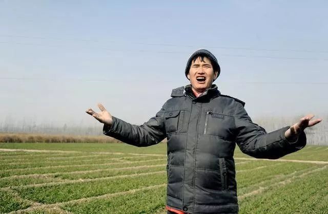 “大衣哥”成名启示录：赚钱很容易，做好事太难！
