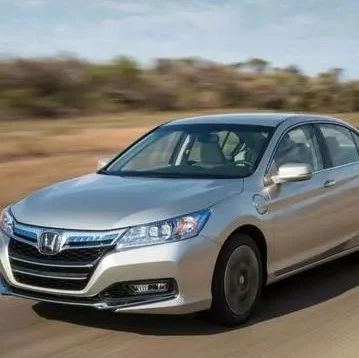 本田还藏了一手，百公里油耗低至2L，这款雅阁一出估计又要火了