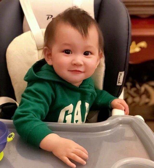 心疼！女星为了他与公司解约，生女后复出艰难，结婚一年就离婚