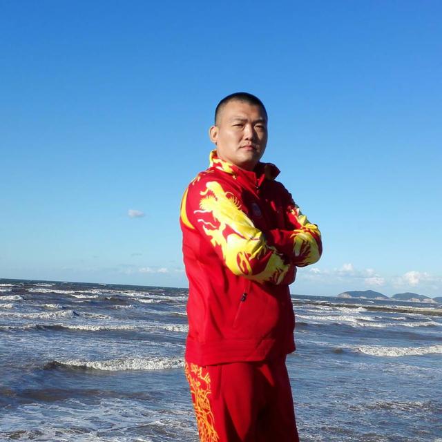 真正的无冕之王!中国泰森张君龙综合实力超越世界拳王鲁伊兹