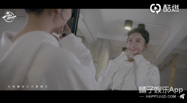还记得《落跑甜心》里的范妮莎吗？她现在长这样啦！