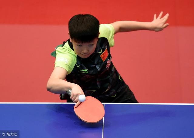 乒乓球新发球规则的操作技巧