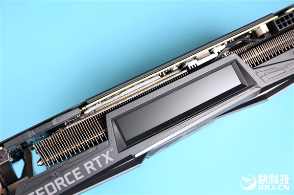 七彩虹iGame RTX 2070 Super Vulcan X OC拆解图赏