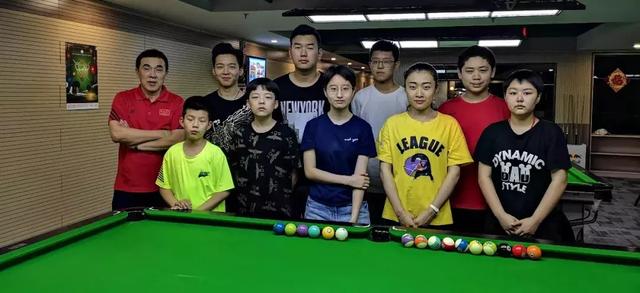 一战成名:18岁郑肖淮力克国际9球大师杰森·肖英勇夺擂