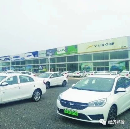 小鹏汽车“亡羊补牢”陷尴尬！刚交车就推“增程降价”新款，车主怒了