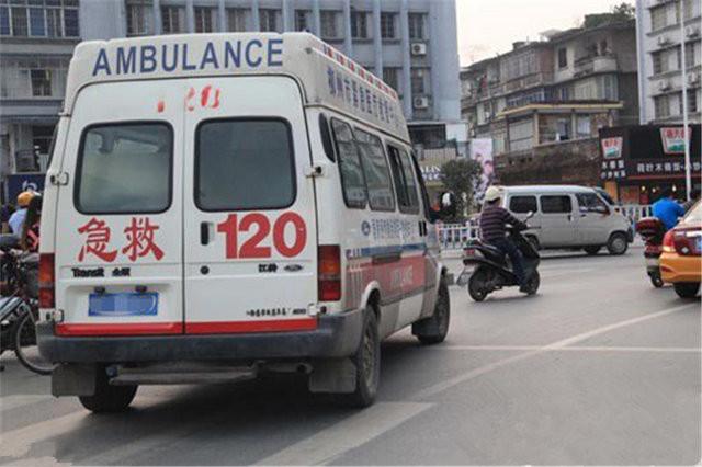 路上4大最冤违章，分扣没了都不知道！找谁说理去？