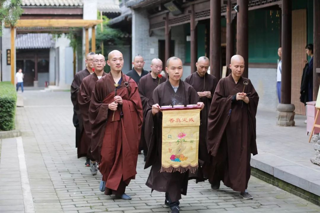 观世音菩萨成道吉祥日,参加终南山古观音禅寺第七届短期出家的学员