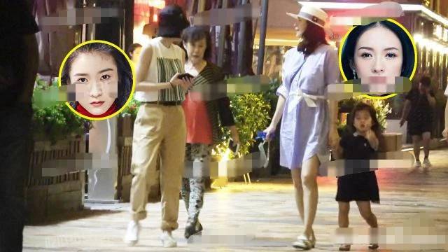 章子怡携女儿聚餐小腹微凸，被曝怀二胎五个月连推戏约