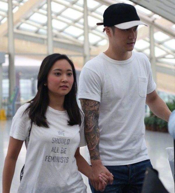 好友曝光聊天记录，蒋劲夫一个字回应新恋情