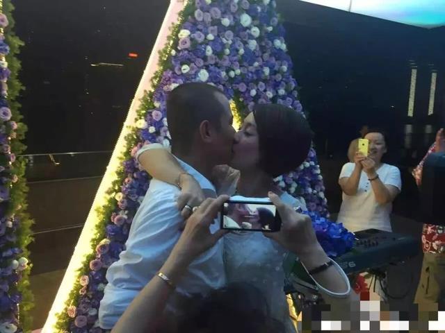 马伊琍文章宣布离婚！11年婚姻终究一别两宽，各生欢喜