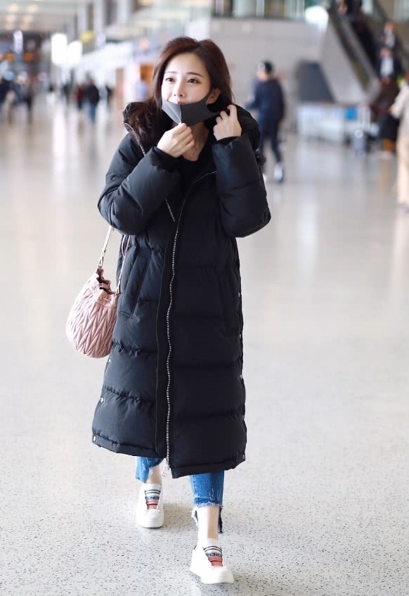 瘦瘦鞋搭配 3153CD8B61727D103105D1D41FD65CBFCE89AAA1_size182_w582_h847.jpeg