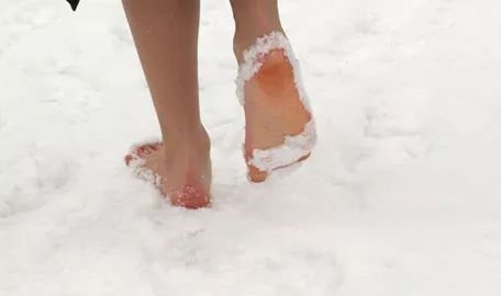 零下30℃也不冻脚!能自发热的黑科技婴儿绒袜,湿冷的南方冰冷的北方,统统都不怕!