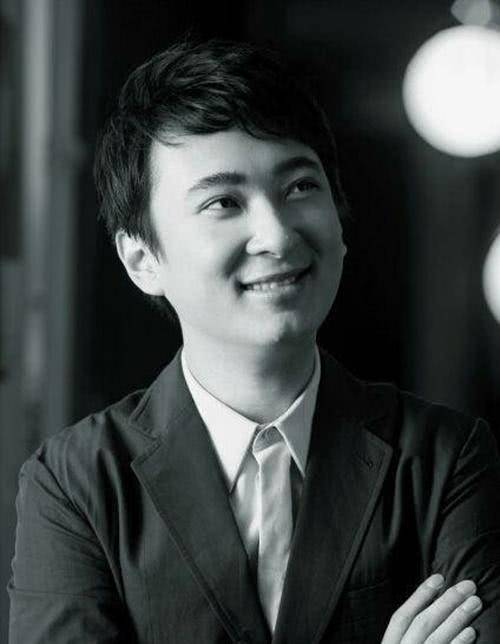 王思聪的电竞帝国：身家从5亿飙至63亿，曾送队友法拉利豪车