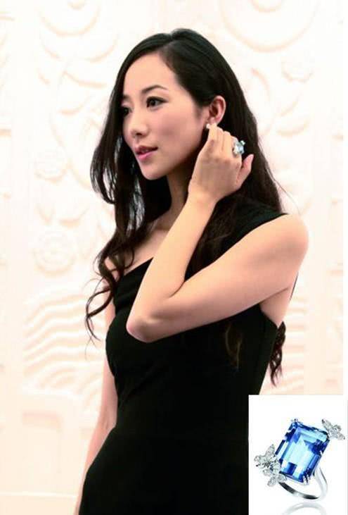 她是京城四美，出道零绯闻后嫁富商，购3.5亿豪宅做婚房