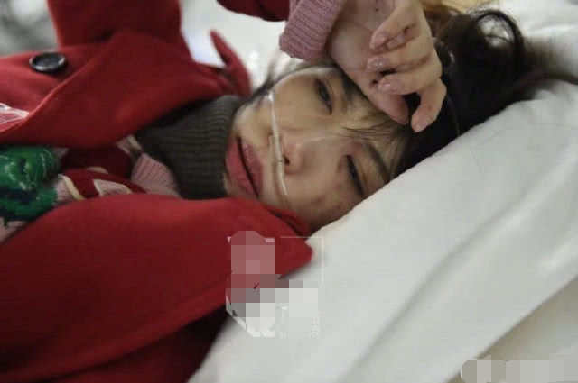 马蓉在家门口被打，身体多处受伤，在急诊室声称是王宝强做的