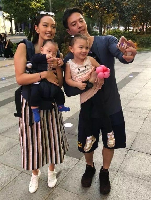 他星二代出身，却因没钱交学费而辍学，如今出演《将夜》演技被赞