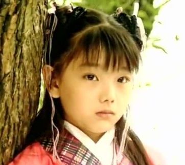 《还珠格格》里超可爱的小鸽子扮演者居然出家了，原因也太…