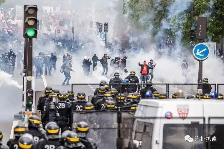 法国宣布暂缓加税！转型新能源我们是不是太着急了点？