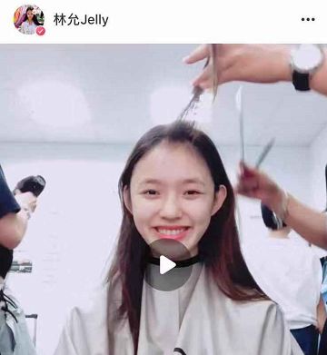 林允的大小眼已经严重到变成“肌无力”了···