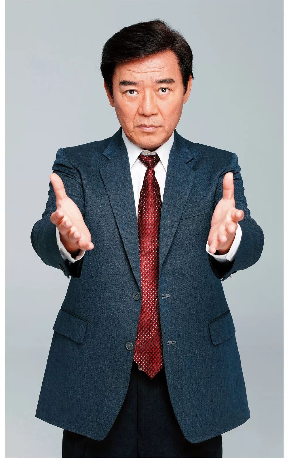“演艺圈前辈”李立群发言：小鲜肉红，是因为老演员表现不够精彩