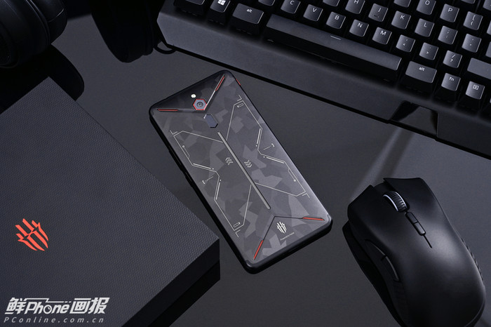 旗舰手机怎么选？用Ta们来玩游戏看剧都合适