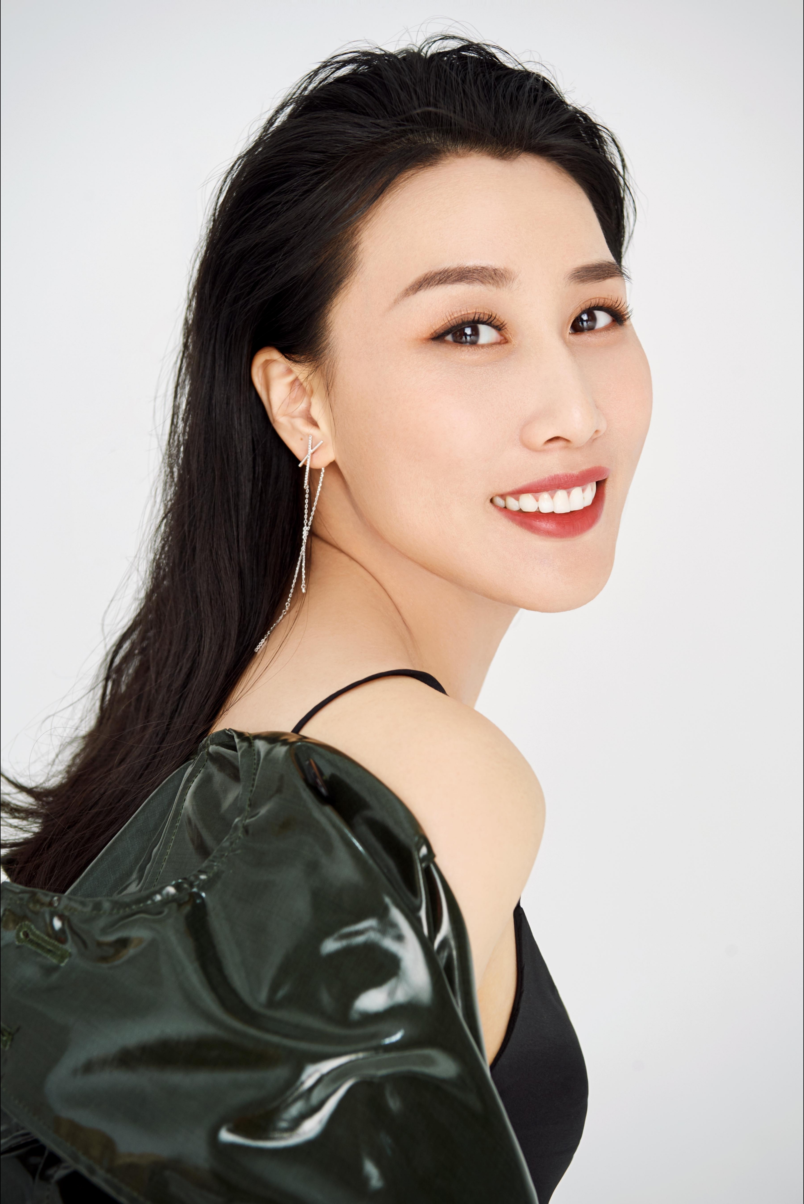 “亲情中华·侨聚八闽”庆祝改革开放40周年文艺晚会福州上演