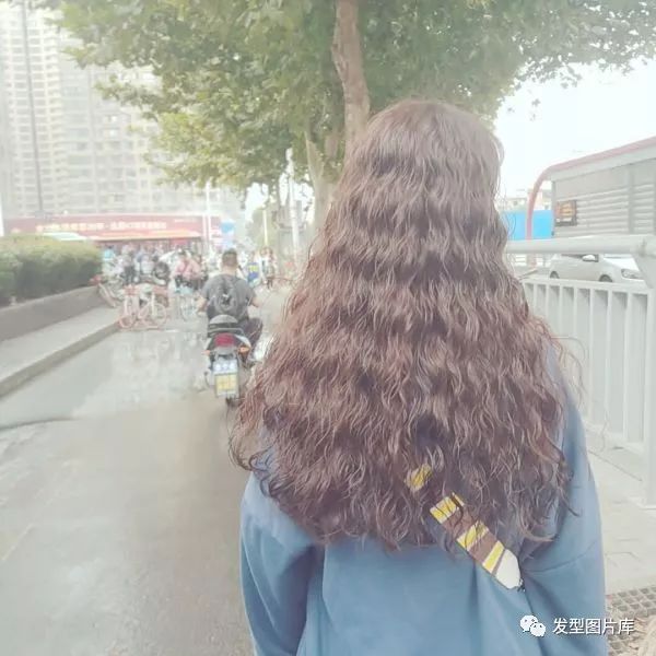头发头热度不减,选一款约你的发型师吧!泡面发型波波图片短直图片
