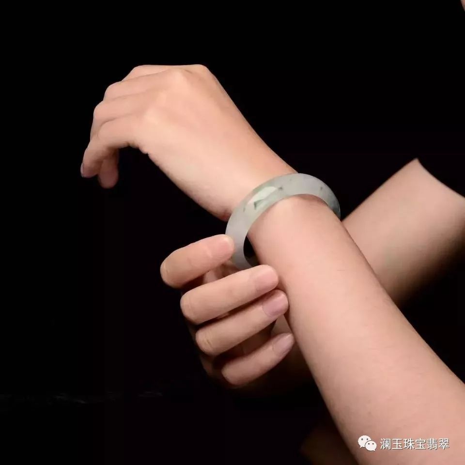 翡翠手镯怎么挑选？