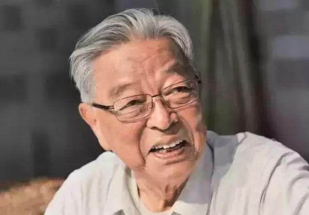 从烟草大王到中国橙王 褚时健的传奇人生