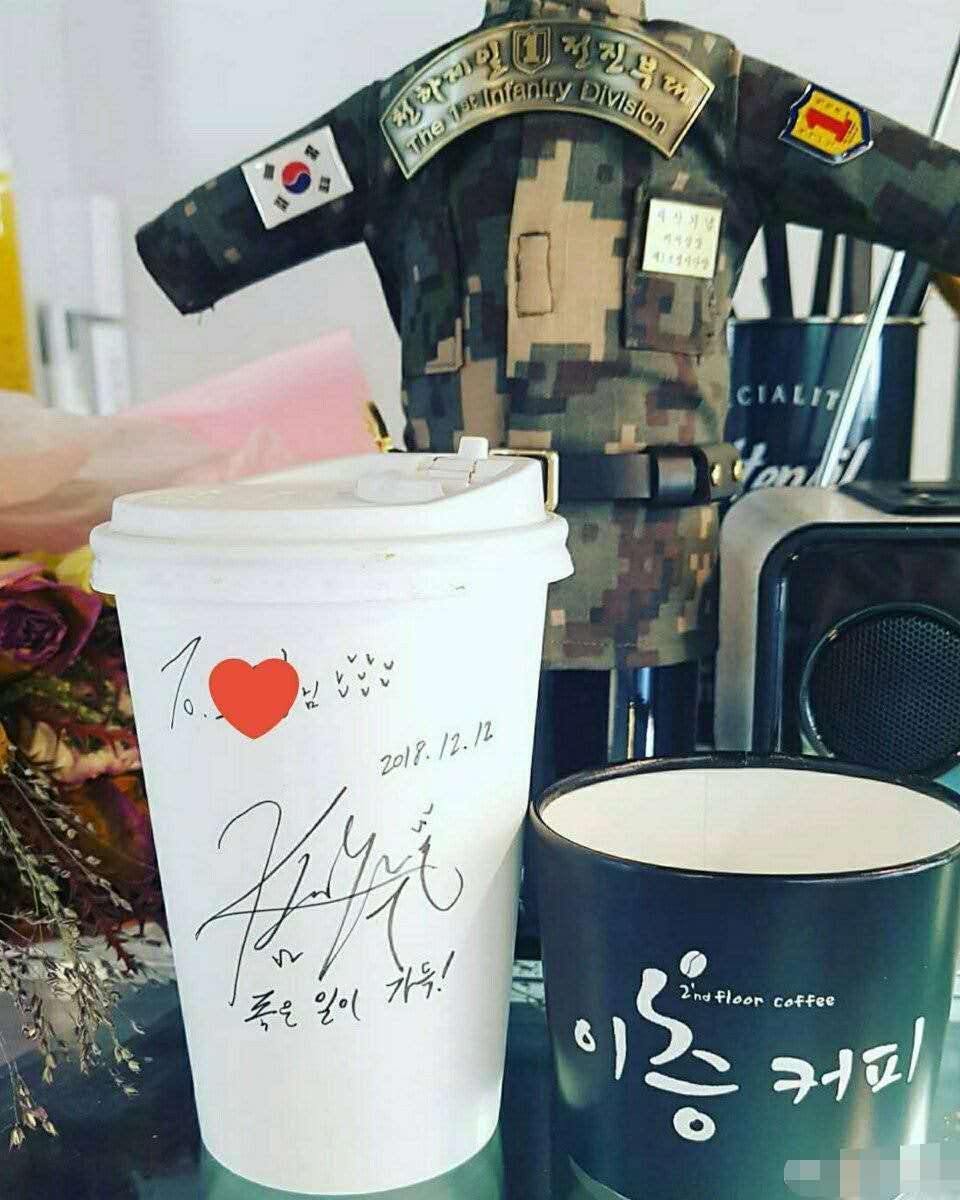 金秀贤入伍近况公开，网友：韩剧不能没有他！