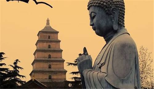 正在寺院做义工的功德,可想而知!