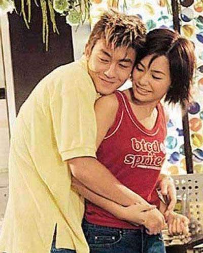 阿娇婚礼直击!跟老公大秀恩爱,婚前情路坎坷曾直言没人娶自己!