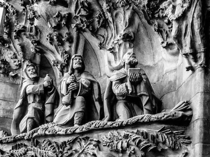 一个“疯子”,把烂尾楼盖成了世界文化遗产