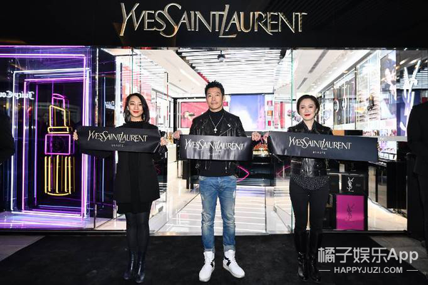 YSL细管哑光口红不羁前行快闪店首站