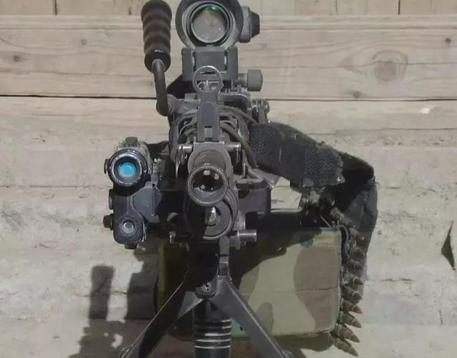 CS的B51“大菠萝”是什么枪?美军现役机枪中国也在生产?