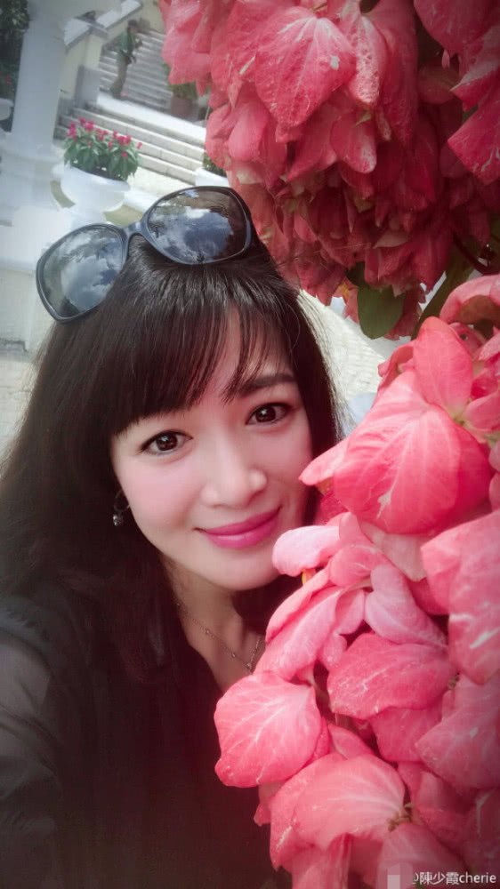 陈少霞喂8亿富豪老公吃中药终成功怀胎三月,男方61岁已有外孙