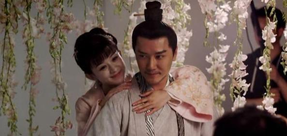 冯绍峰回应赵丽颖怀孕！还自曝婚后生活细节：因互相吸引走到一起