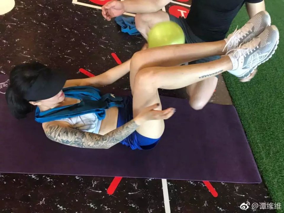 睡前练一次, 整夜燃脂 , 女人“大肚子”慢慢变平