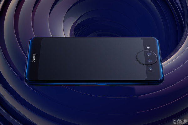 都2019年了！买台10GB RAM旗舰手机包你畅快不落伍