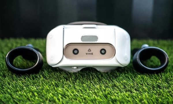 VR视角看CES2019 HTC Vive VR新产品或转投消费者