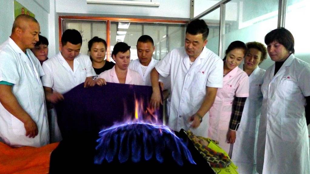 【虎嗅早报】“丁香医生”回应权健文章一事：背后绝无利益瓜葛