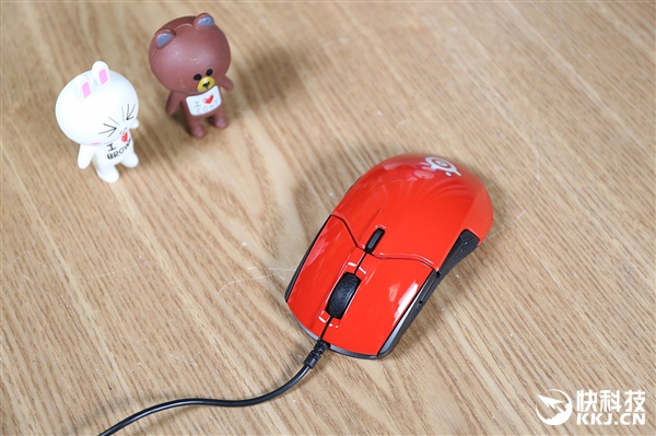 赛睿Sensei 310 Glossy Red火星红开箱图赏：鲜红夺目