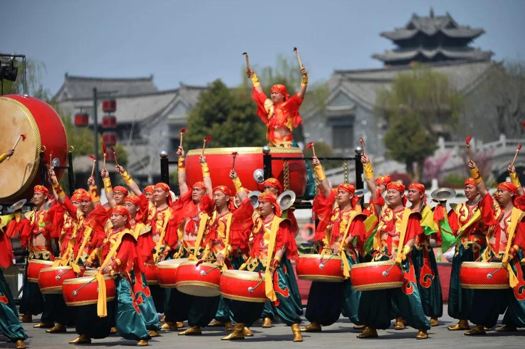 台儿庄古城联合多景区推出“全国在校大学生门票免费政策