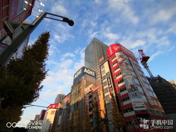 当华为nova4遇见东京：古今交融唯有广角相配